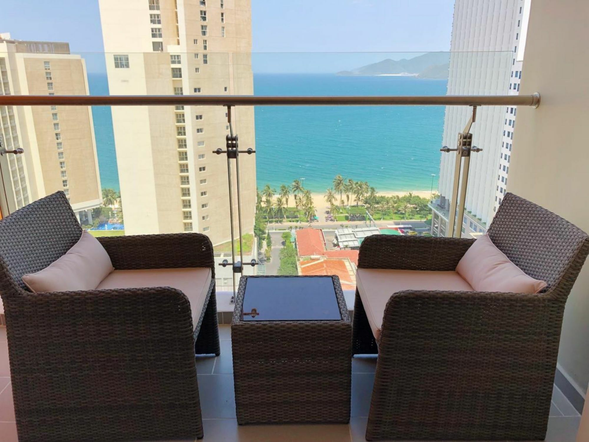 Parama Apartments Balcony Beachfront Nha Trang Dış mekan fotoğraf